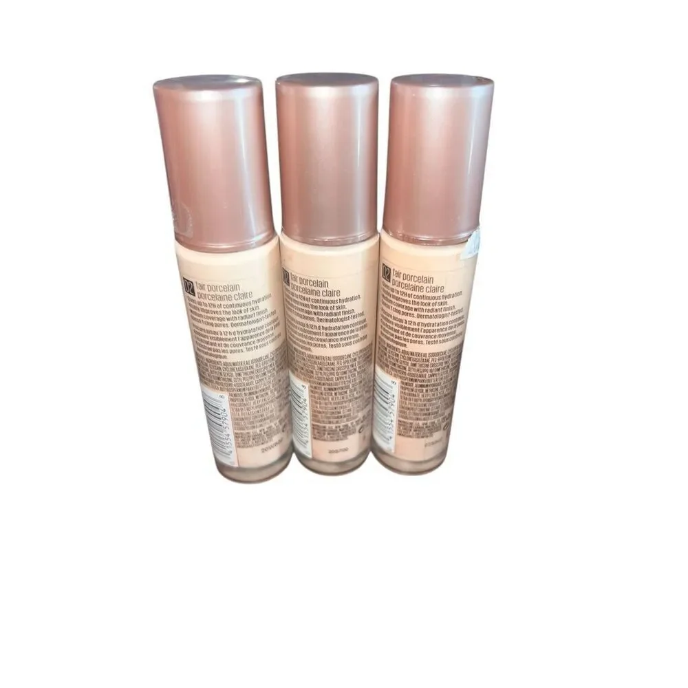 3 Maybelline Dream Radiant Liquid Hydrating Foundation 02 fair porcelain